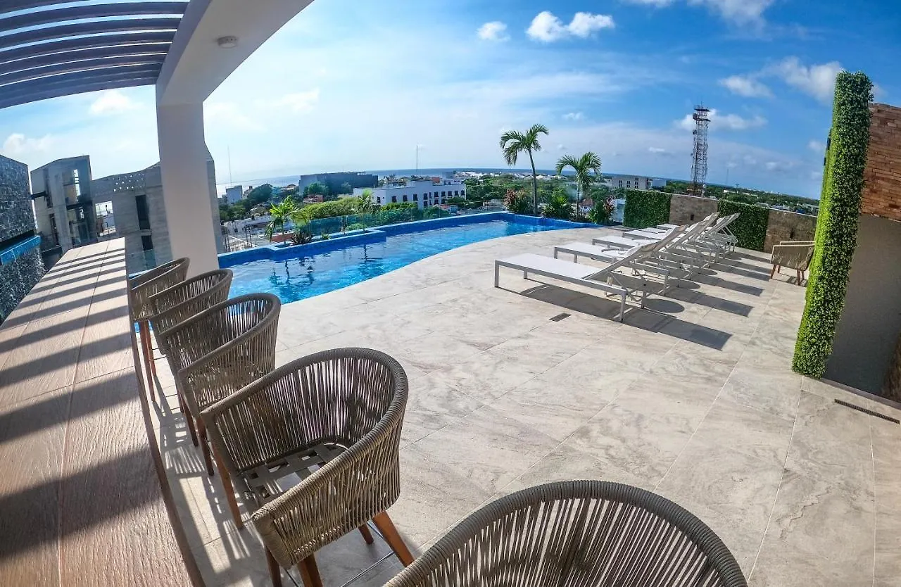 Menesse Midtown Studio Apartment Playa del Carmen