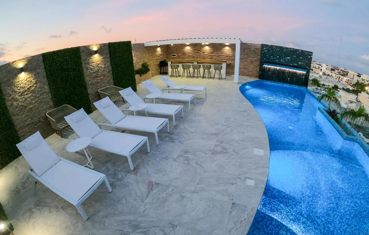 Menesse Midtown Studio Apartment Playa del Carmen