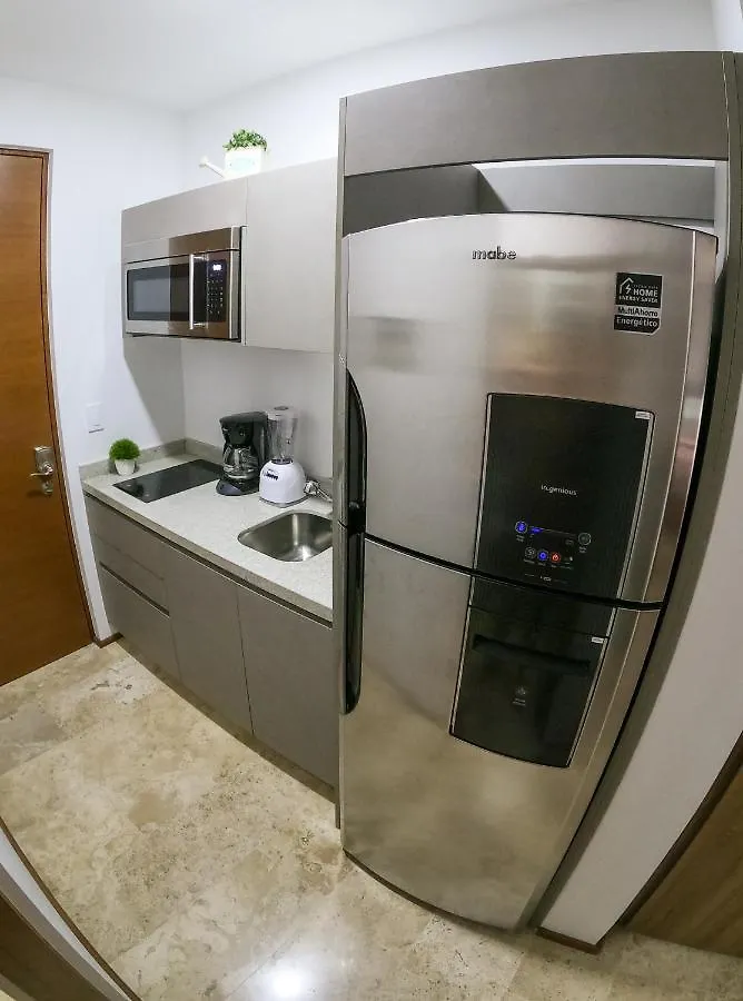 Menesse Midtown Studio Apartment Playa del Carmen